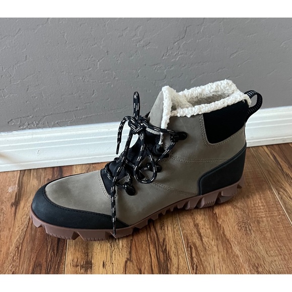 Bogs - Women's - Boots Arcata
Urban Leather... Size 10 - Picture 7 of 12